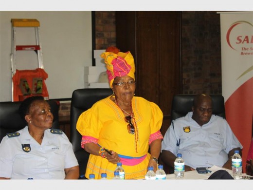 Alex Police Station acting commander, Colonel Nhluvuko Zondi; councillor Ambe Maseko and Provincial Police Commissioner Major General Nicholas Sithole at the launch of the Memeza community safety alarm system.